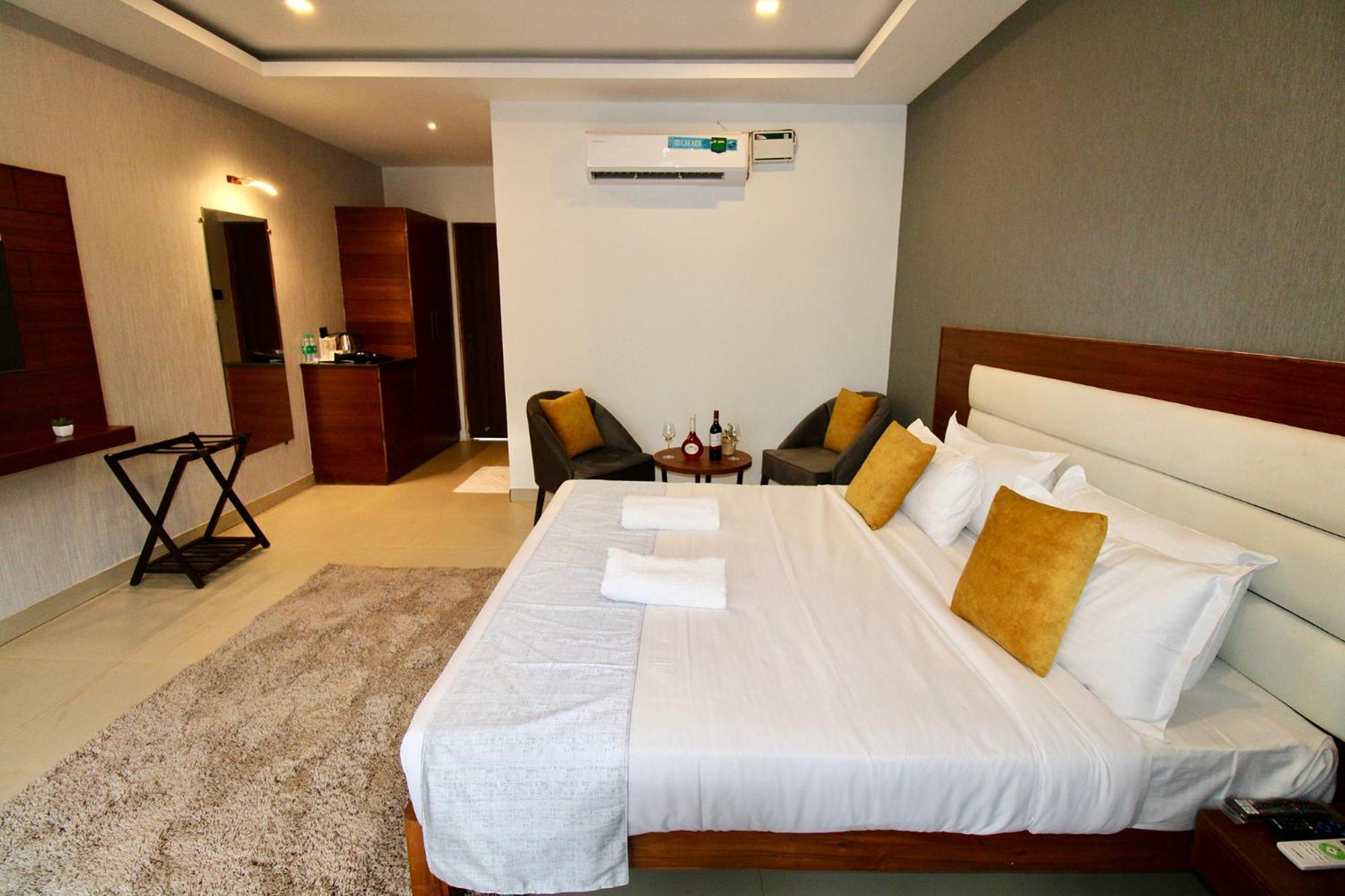 Fabhotel Resort De Ashvem Морджим Экстерьер фото
